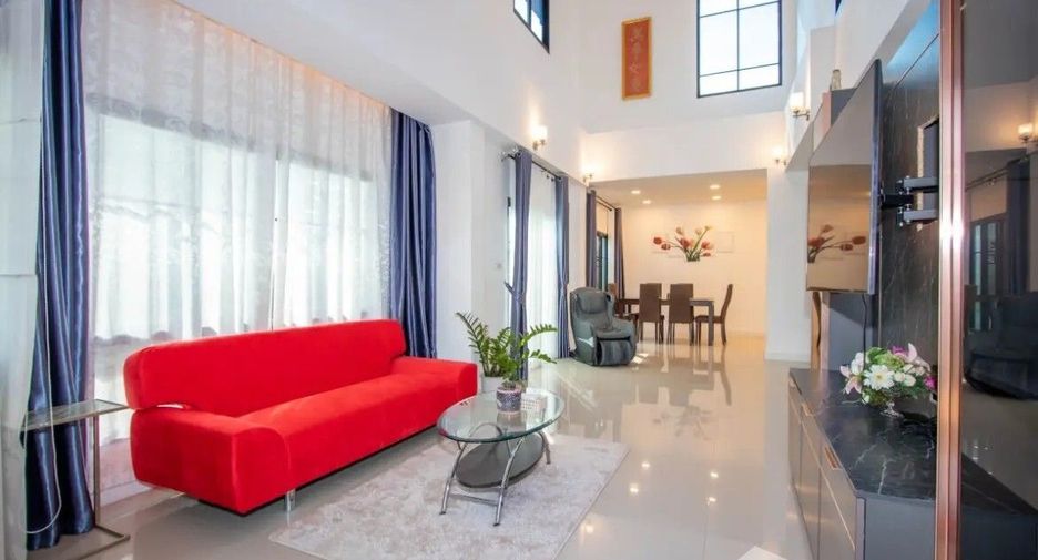 For rent 6 bed villa in San Sai, Chiang Mai