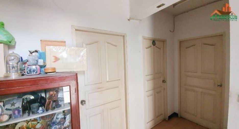 Haus zum Kauf mit 5 Zimmer in Bang Sue, Bangkok