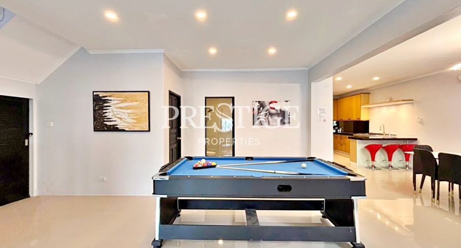 For sale そして for rent 5 ベッドルーム house in Bang Lamung, Chonburi