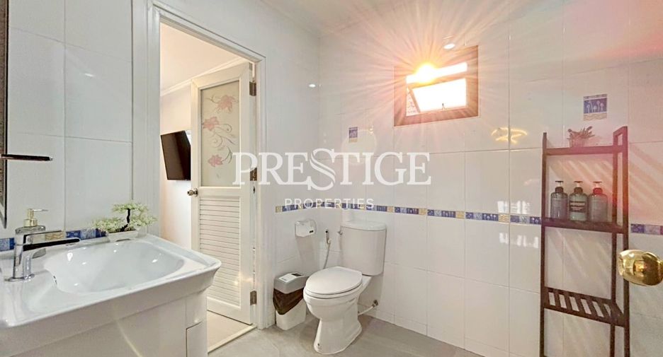 For sale そして for rent 5 ベッドルーム house in Bang Lamung, Chonburi