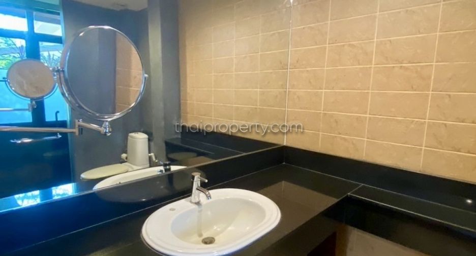 For sale 3 ベッドルーム house in East Pattaya, Pattaya