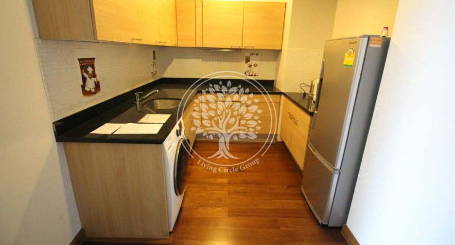 For rent 2 bedrooms condo in Pathum Wan, Bangkok