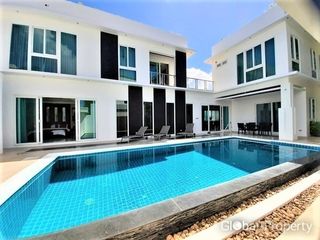 Haus zum Kauf mit 5 Zimmer in Bang Lamung, Chonburi