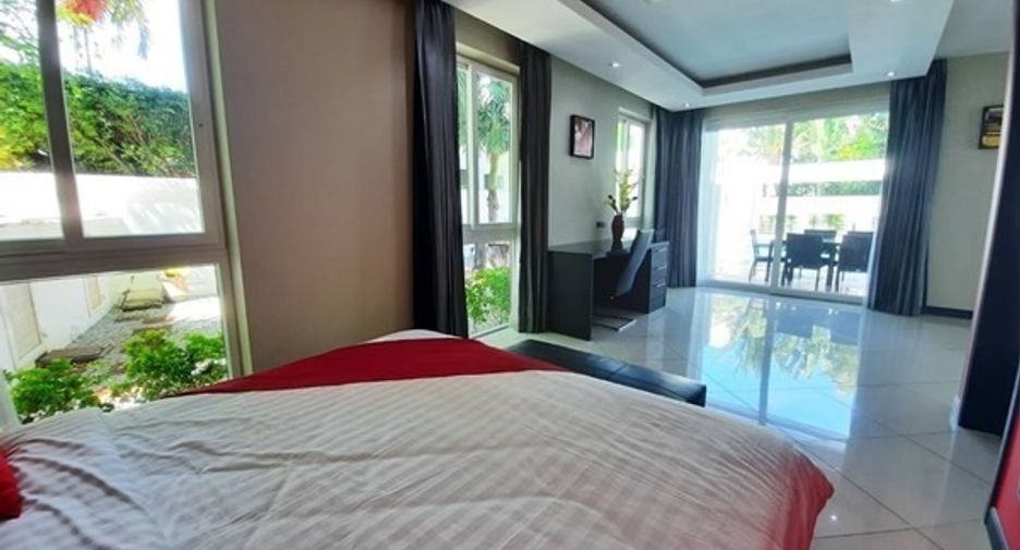 For sale 5 bedrooms house in Bang Lamung, Chonburi