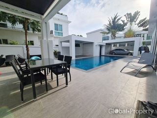 Haus zum Kauf mit 5 Zimmer in Bang Lamung, Chonburi