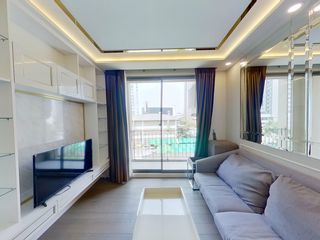 For rent 2 Beds condo in Huai Khwang, Bangkok