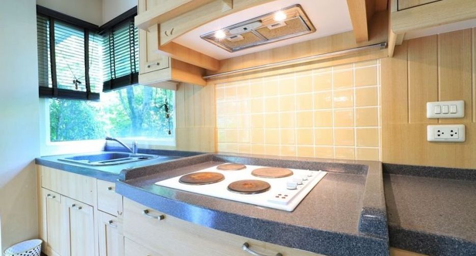 For sale 3 bedrooms house in Taling Chan, Bangkok