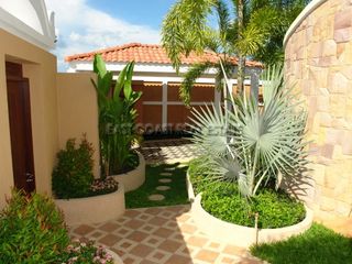 Casa en venta de 5 habitaciones en Bang Lamung, Chonburi