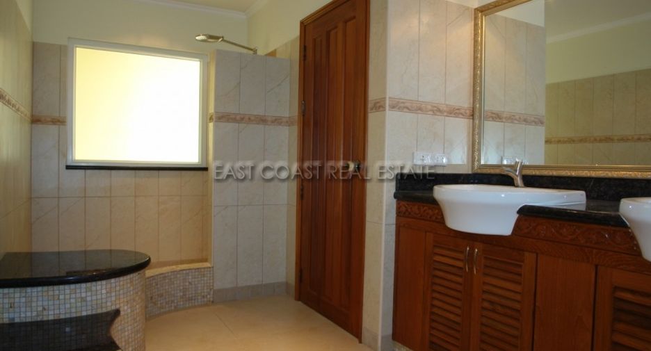 À vendre 5 chambres maison à Bang Lamung, Chonburi