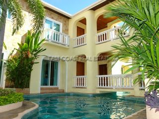 Casa en venta de 5 habitaciones en Bang Lamung, Chonburi