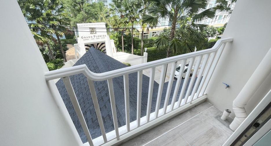 For sale studio condo in Sattahip, Chonburi