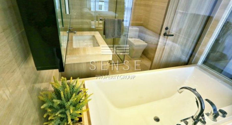 For rent and for sale 2 bedrooms condo in Khlong Toei, Bangkok