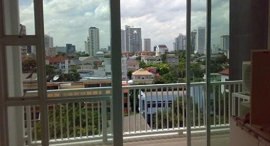 For rent 1 bed condo in Watthana, Bangkok Hipflat