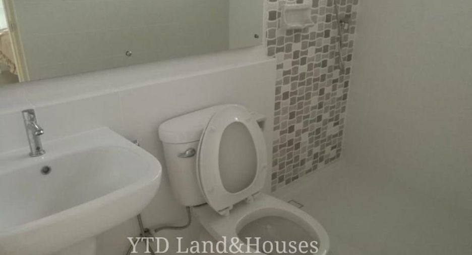 For sale 2 bedrooms townhouse in Bang Bo, Samut Prakan
