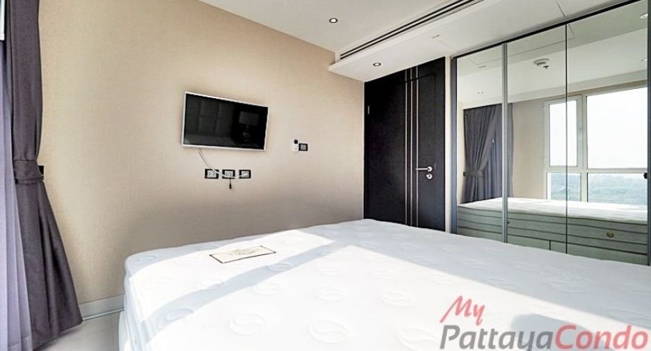 For sale 1 bed condo in Bang Lamung, Chonburi
