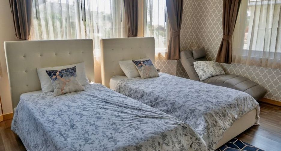 For rent 4 bedrooms house in Bang Lamung, Chonburi