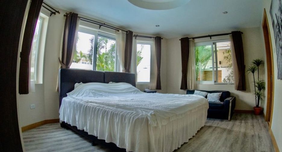 For rent 4 bedrooms house in Bang Lamung, Chonburi