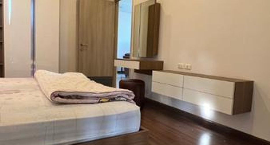 For sale and for rent 2 bed condo in Ratchathewi, Bangkok