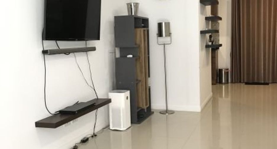 For rent and for sale 4 bedrooms townhouse in Bang Phli, Samut Prakan