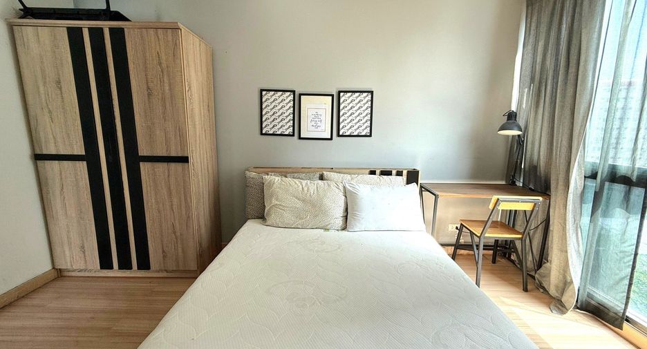 For sale 2 Beds condo in Huai Khwang, Bangkok