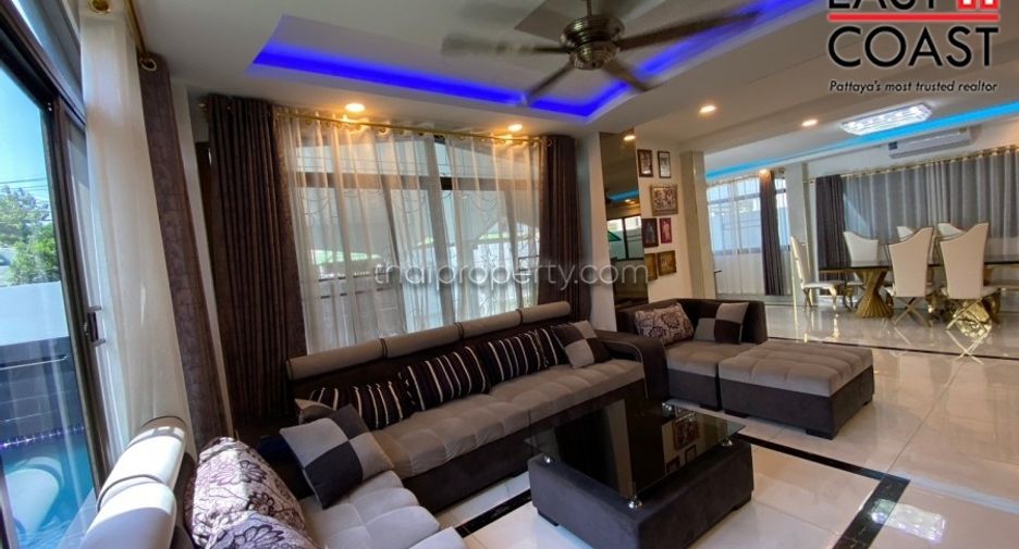 For sale 4 bedrooms house in Bang Lamung, Chonburi
