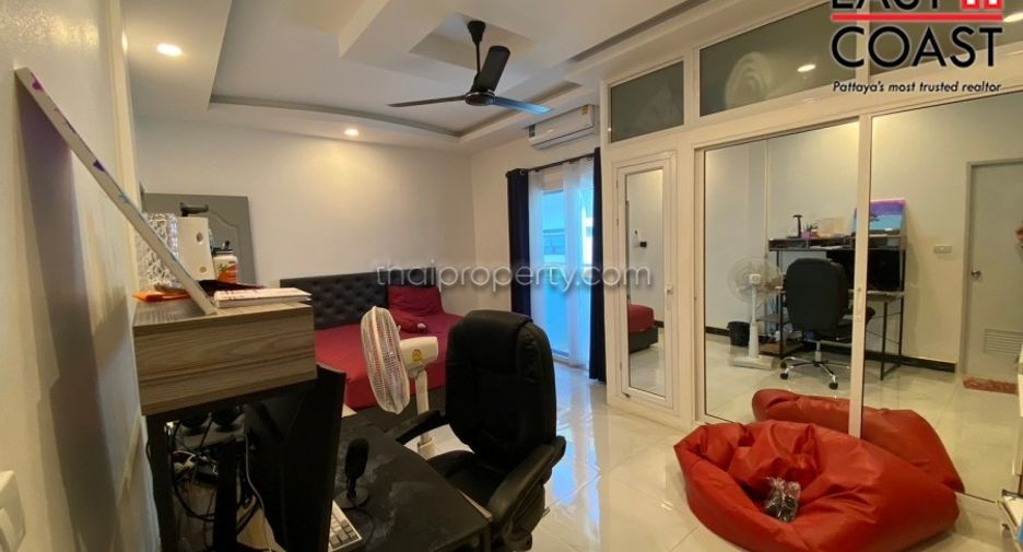 For sale 4 bedrooms house in Bang Lamung, Chonburi