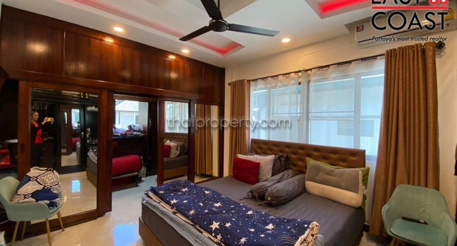 For sale 4 bedrooms house in Bang Lamung, Chonburi