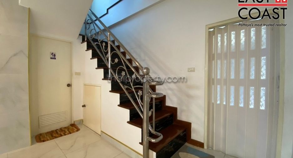 For sale 4 bedrooms house in Bang Lamung, Chonburi