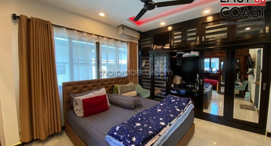 For sale 4 bedrooms house in Bang Lamung, Chonburi