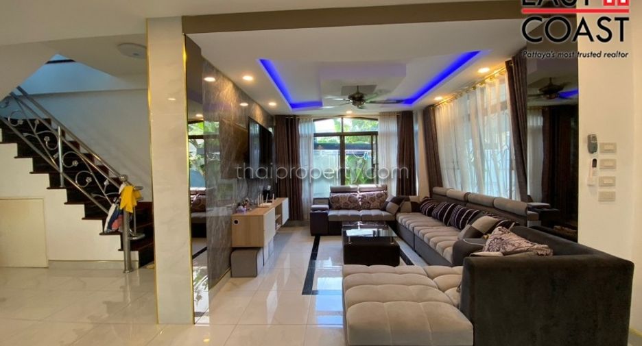For sale 4 bedrooms house in Bang Lamung, Chonburi