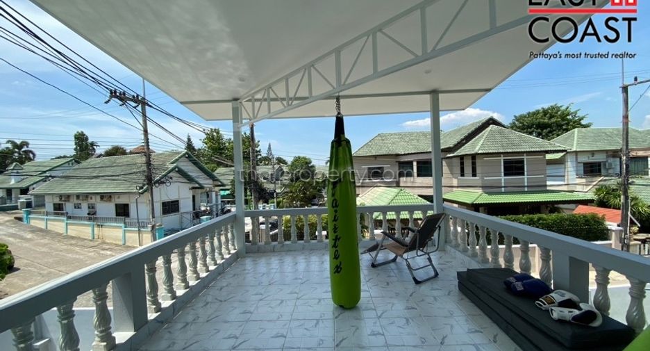 For sale 4 bedrooms house in Bang Lamung, Chonburi