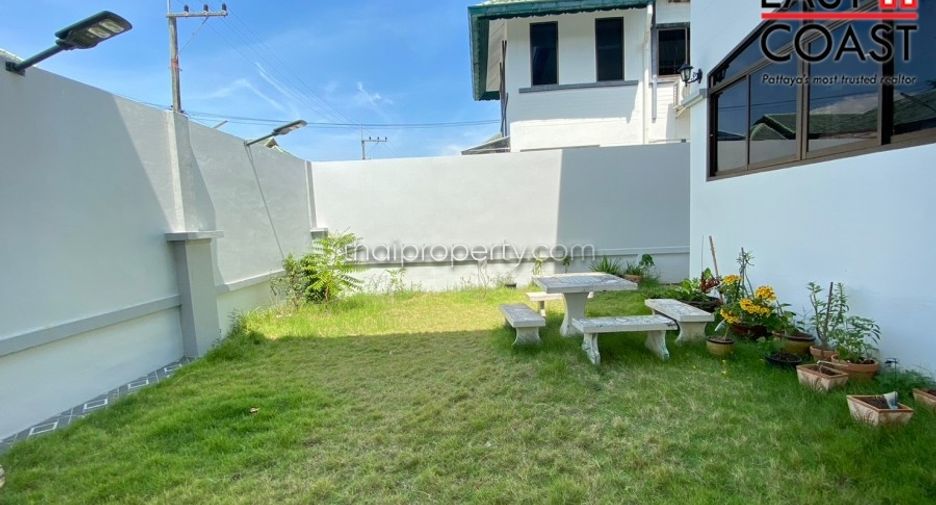 For sale 4 bedrooms house in Bang Lamung, Chonburi