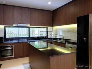 For rent 4 Beds house in Khlong Toei, Bangkok