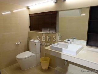 For rent 4 Beds house in Khlong Toei, Bangkok