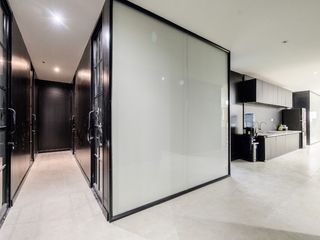 For rent and for sale 1 bed office in Huai Khwang, Bangkok