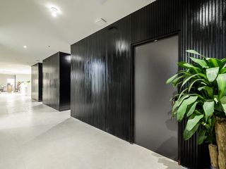 For rent and for sale 1 bed office in Huai Khwang, Bangkok