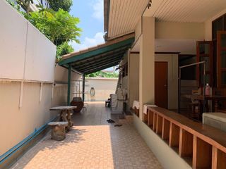 For sale studio house in Phra Khanong, Bangkok