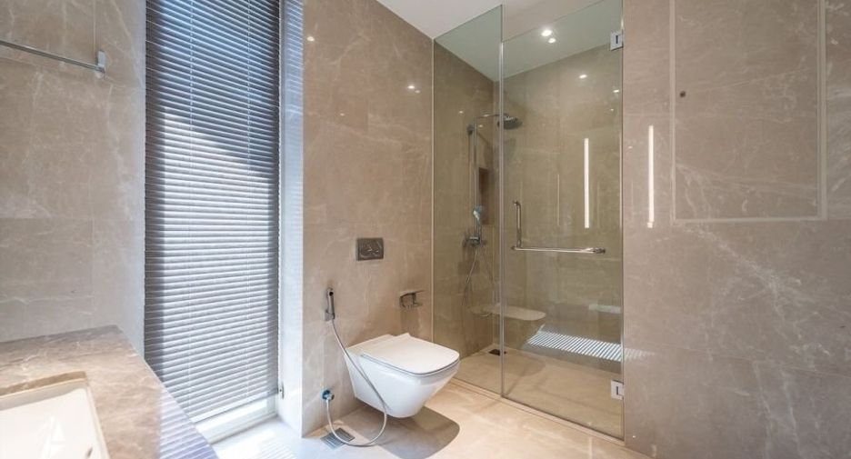 For sale 2 bedrooms condo in Khlong San, Bangkok