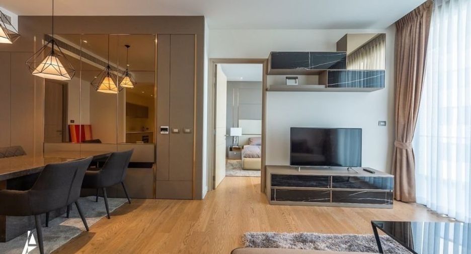 For sale 2 bedrooms condo in Khlong San, Bangkok