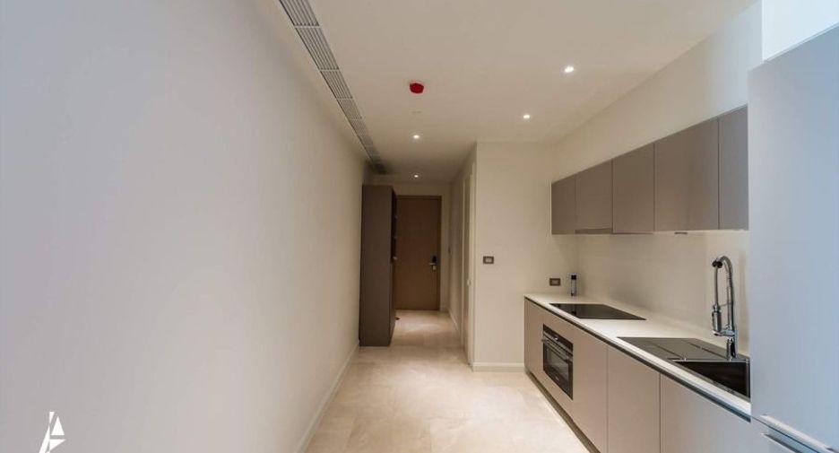 For sale 2 bedrooms condo in Khlong San, Bangkok