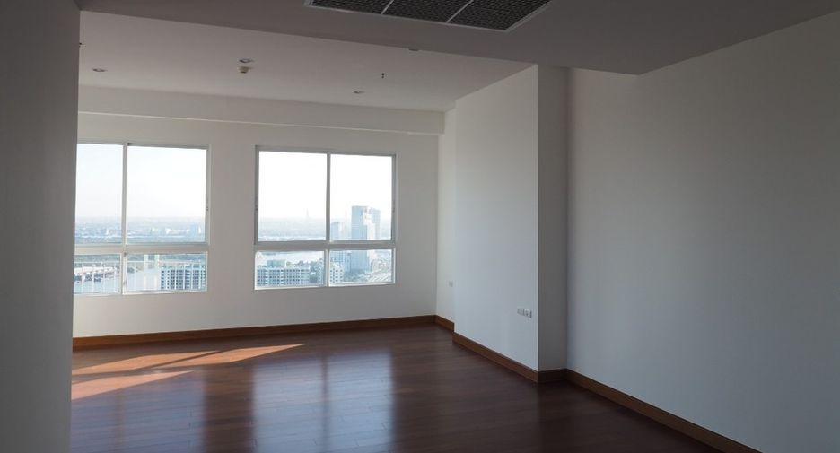 ให้เช่า 4 ห้องนอน คอนโด ใน ยานนาวา, กรุงเทพฯ