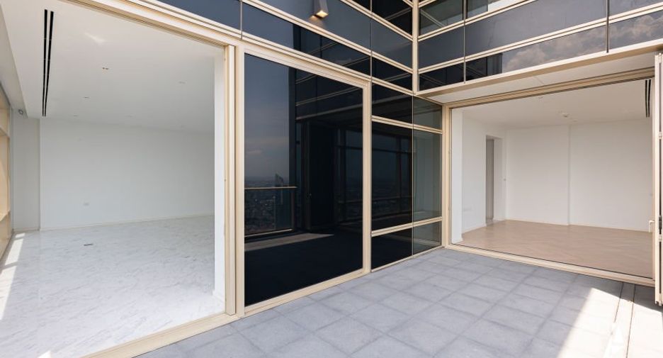 For rent 4 bedrooms condo in Bang Kho Laem, Bangkok