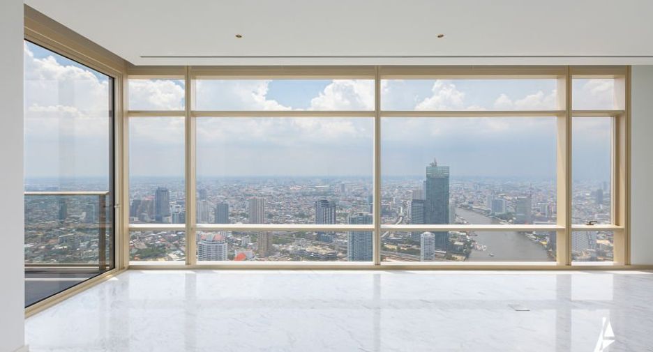 For rent 4 bedrooms condo in Bang Kho Laem, Bangkok