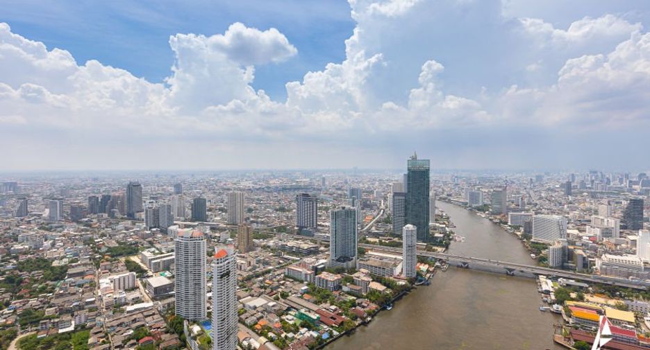 For rent 4 bedrooms condo in Bang Kho Laem, Bangkok