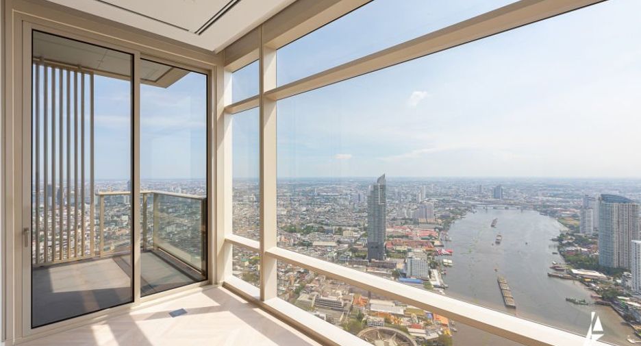 For rent 4 bedrooms condo in Bang Kho Laem, Bangkok
