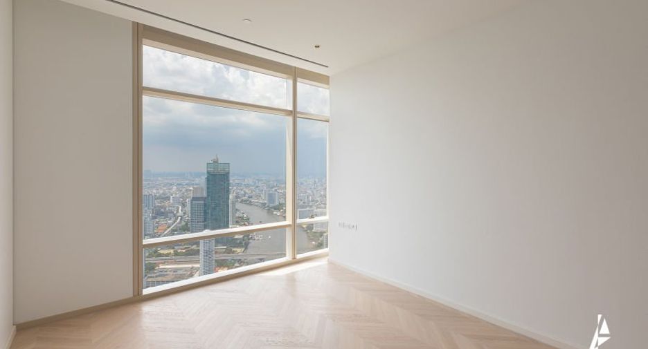 For rent 4 bedrooms condo in Bang Kho Laem, Bangkok