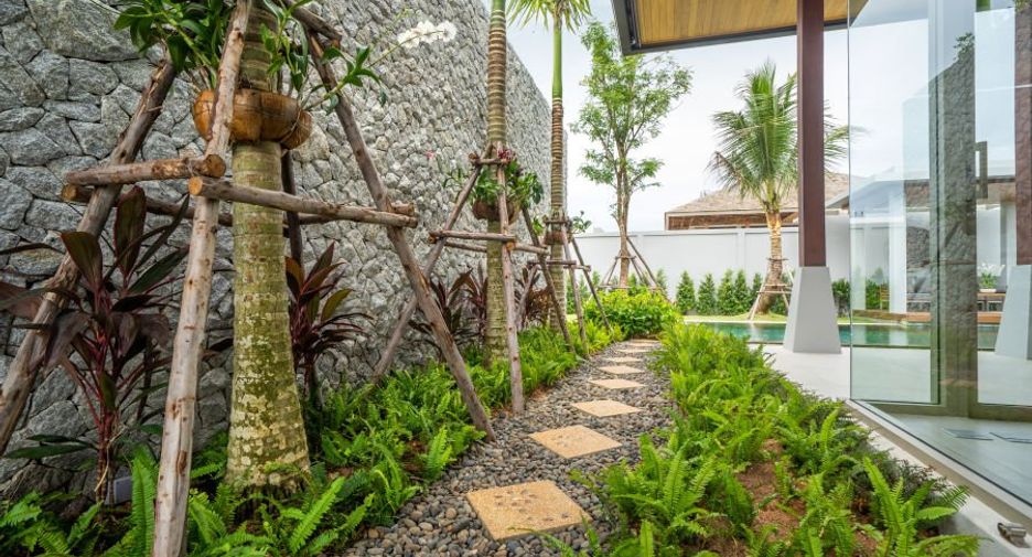 For rent and for sale 4 bedrooms villa in Thalang, Phuket