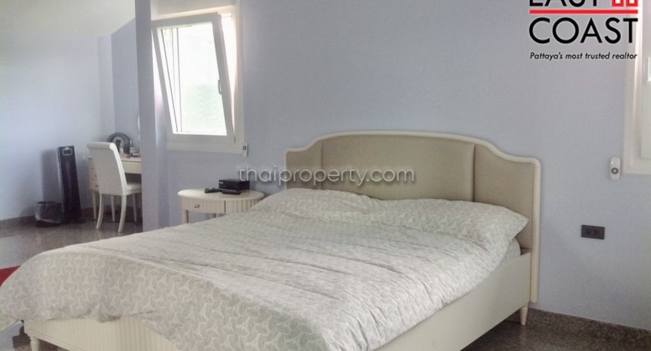 For sale 4 bed house in Sattahip, Chonburi