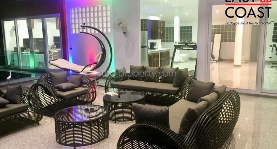 For sale 4 bed house in Sattahip, Chonburi