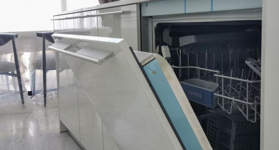 ขาย 2 ห้องนอน คอนโด ใน บางคอแหลม, กรุงเทพฯ